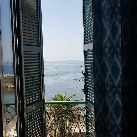 דירה Amazing Sea View Flat צ'יוויטווקיה